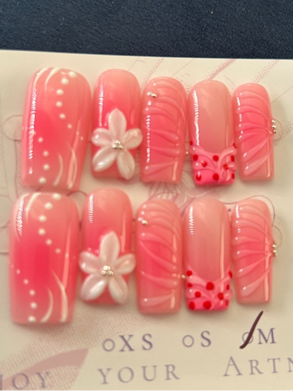 Pink Floral Press-On Nails Set